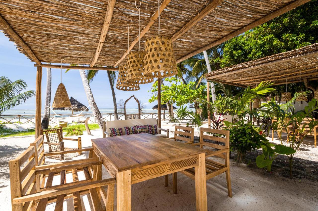 Kima Serviced Beach House & Suites Bwejuu Exterior photo