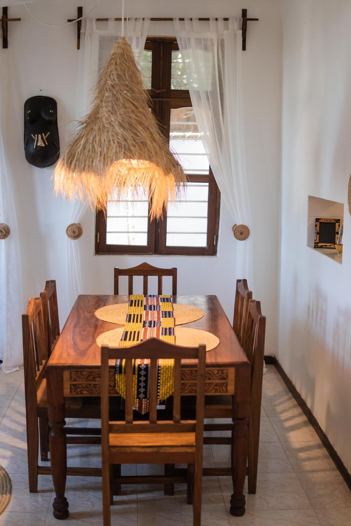 Kima Serviced Beach House & Suites Bwejuu Exterior photo