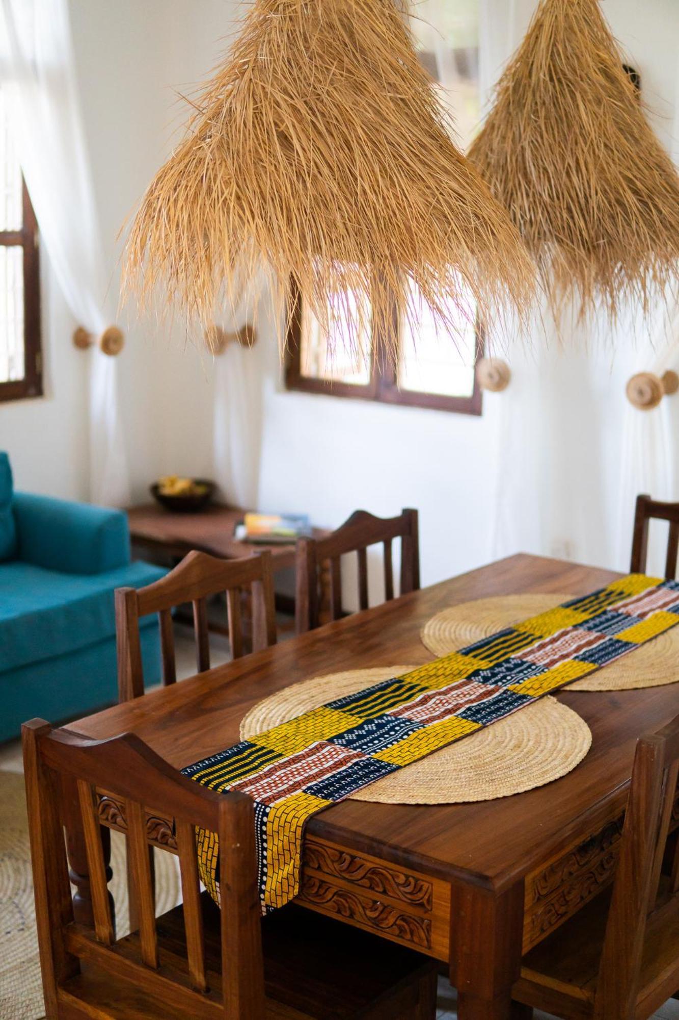 Kima Serviced Beach House & Suites Bwejuu Exterior photo