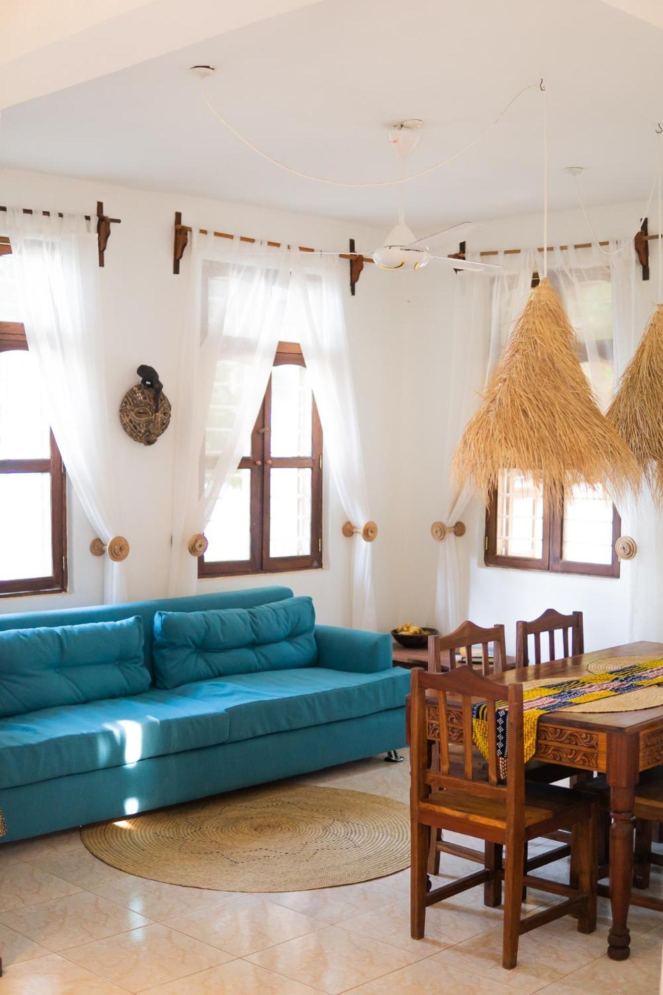 Kima Serviced Beach House & Suites Bwejuu Exterior photo